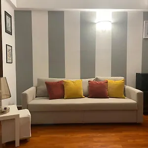  Appartamento La Casa Di Ringhiera In Sarpi-sempione-moscova Italia